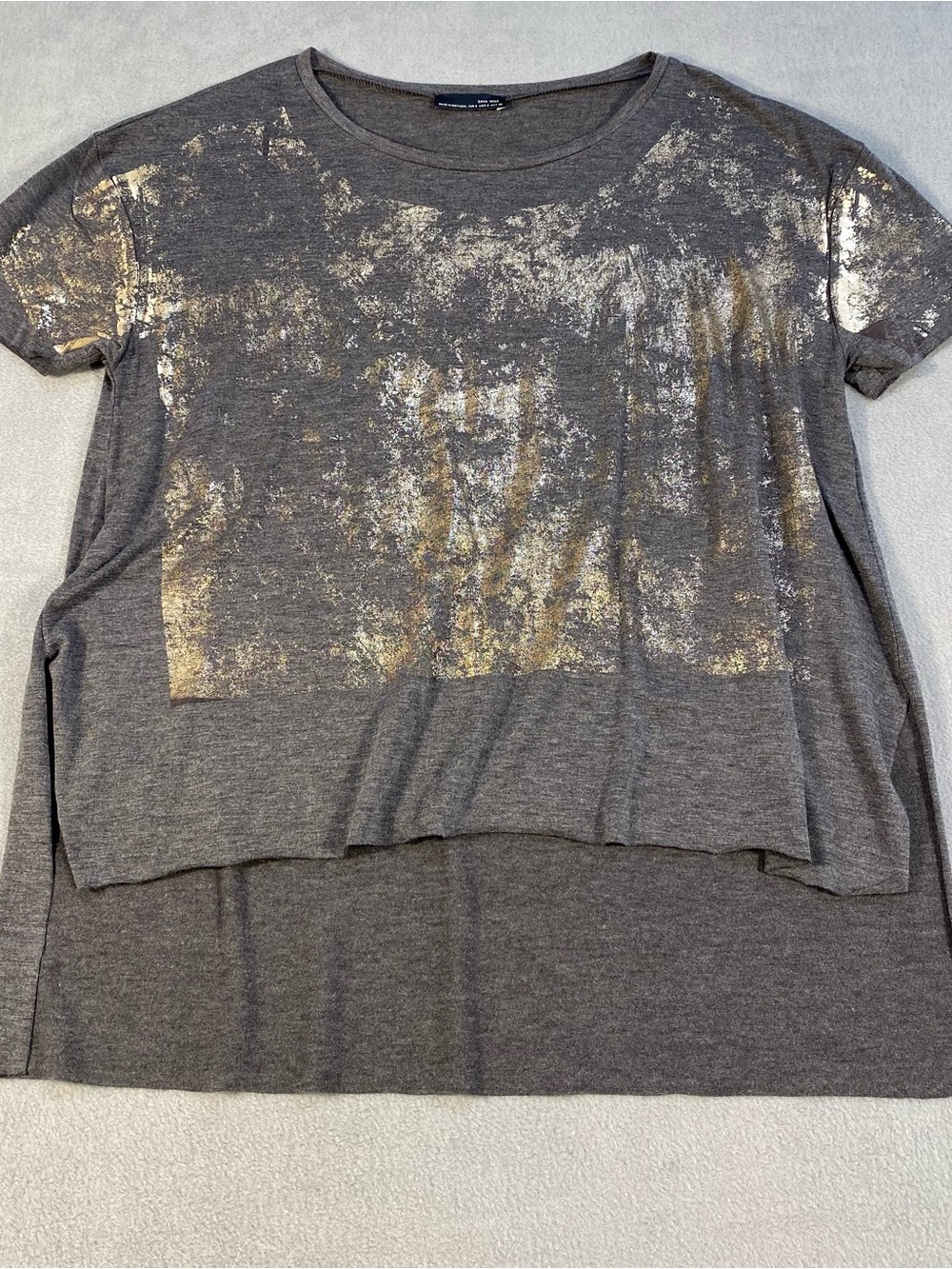 Zara women’s Charcoal Short-Sleeve Tee with Gold Foil Accents, high low hem, S